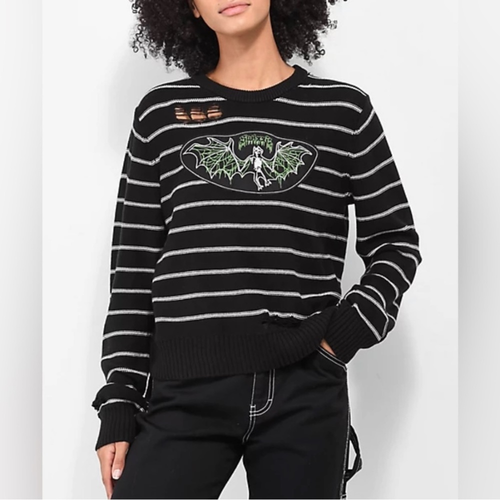 NWT SWIXXZ Bat Black Distressed Sweater | Size: Medium